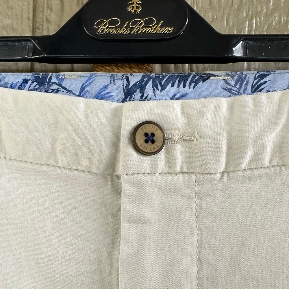 TOMMY BAHAMA Men’s Stone Colored Cotton Stretch Poplin Flat Front Pants - 36/30 - Picture 3 of 11